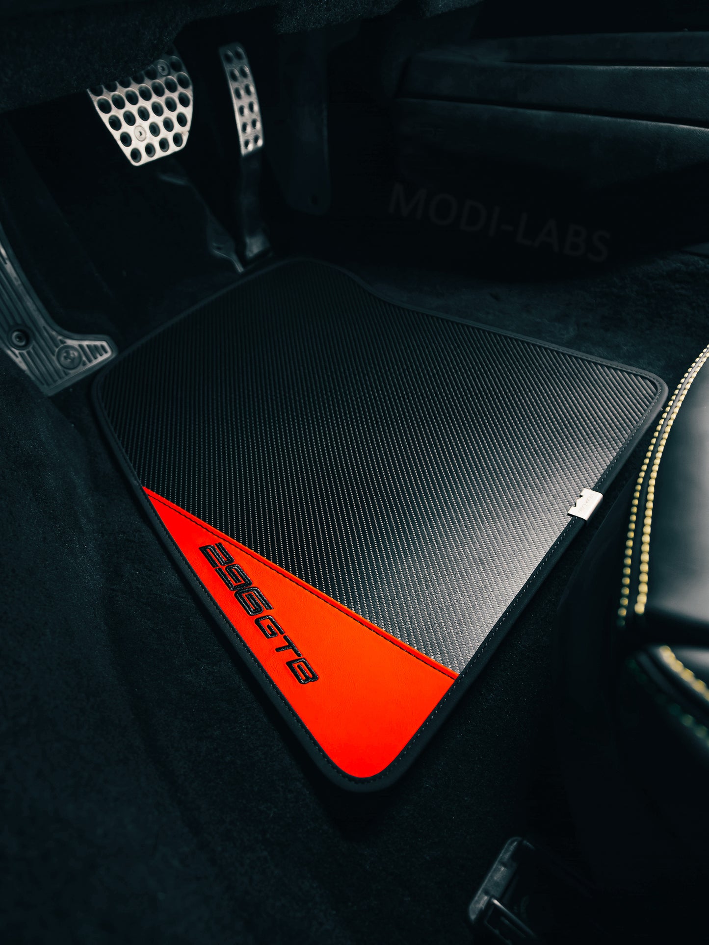 Carbon fiber car mats - personalized customization
